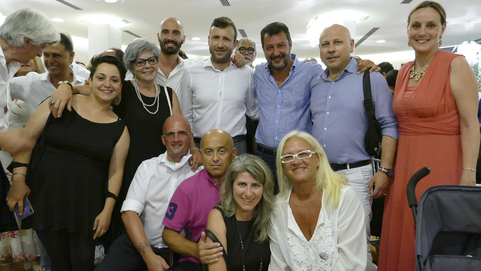 salvini presenta lega a fermo